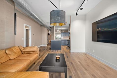 3260 North Clark Street Chicago IL 60657