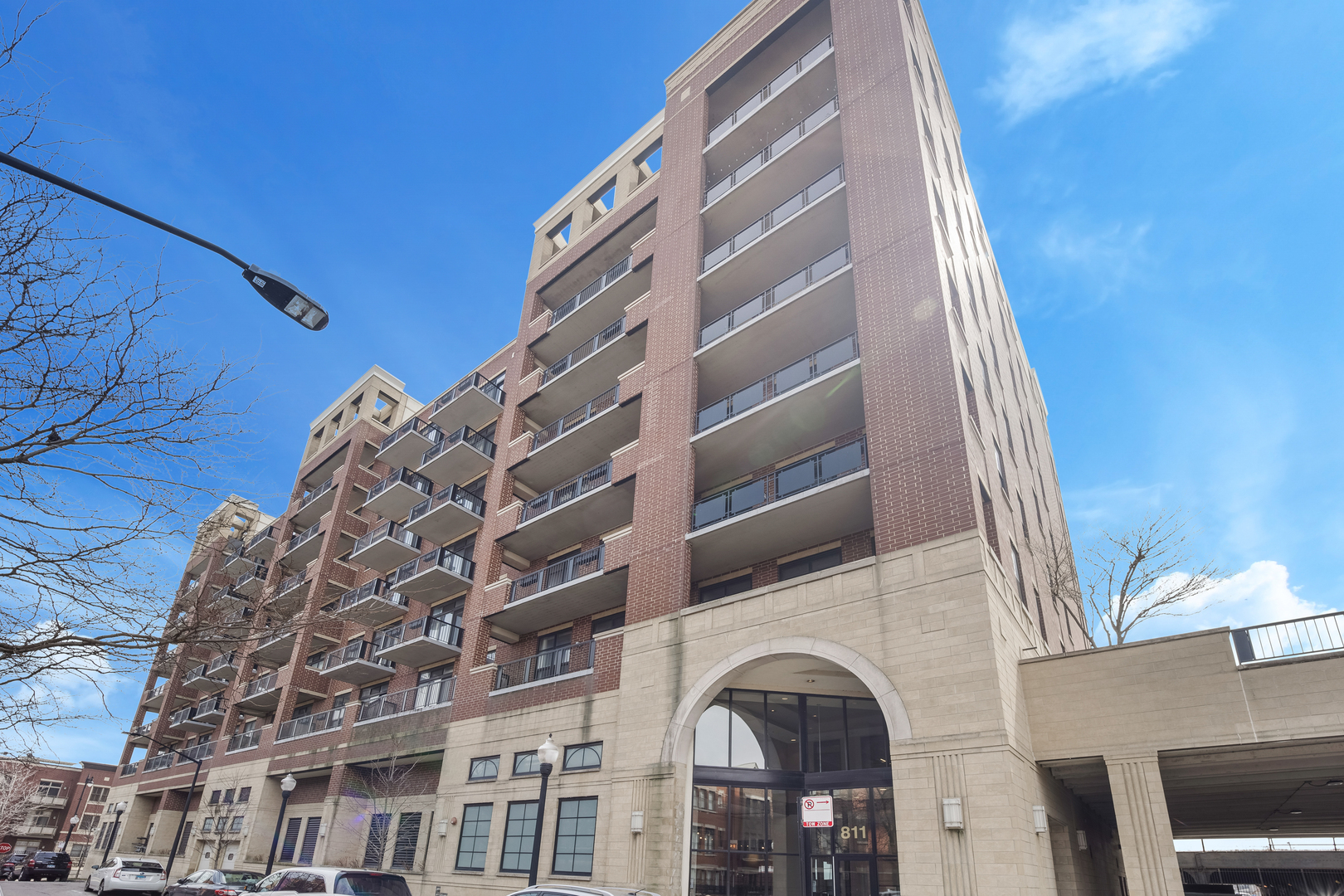 811 West 15th Place Chicago IL 60608