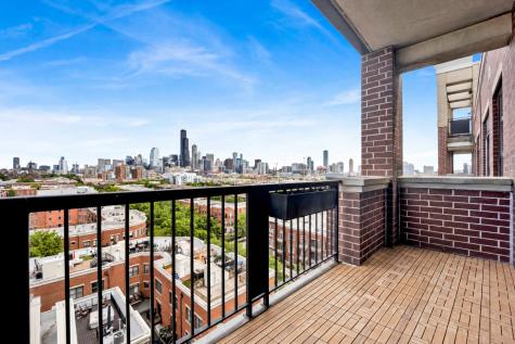 811 West 15th Place Chicago IL 60608
