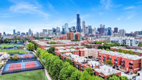 811 West 15th Place Chicago IL 60608
