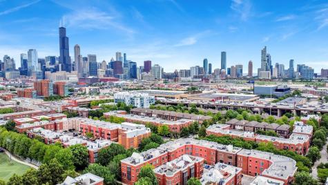 811 West 15th Place Chicago IL 60608