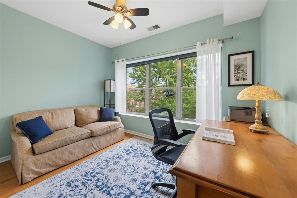 1241 West Rosemont Avenue Chicago IL 60660