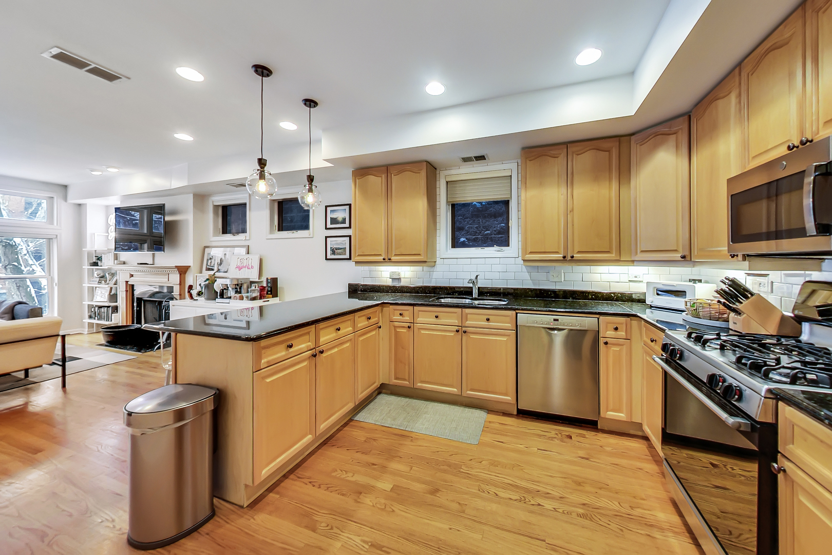3531 North Reta Avenue Chicago IL 60657
