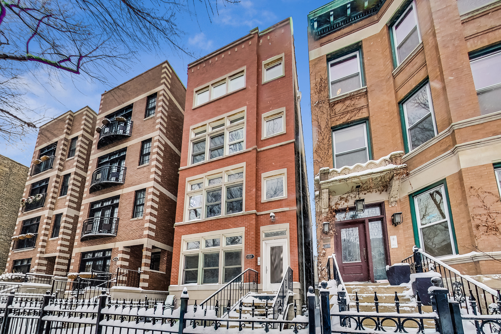 3531 North Reta Avenue Chicago IL 60657