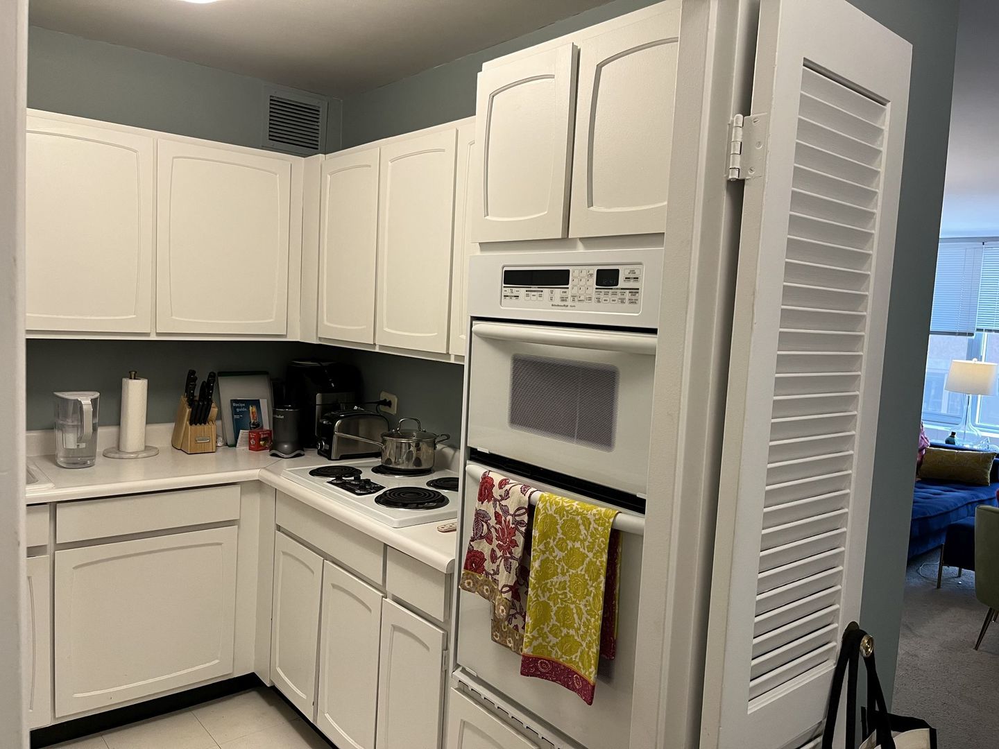 777 North Michigan Avenue Chicago IL 60611