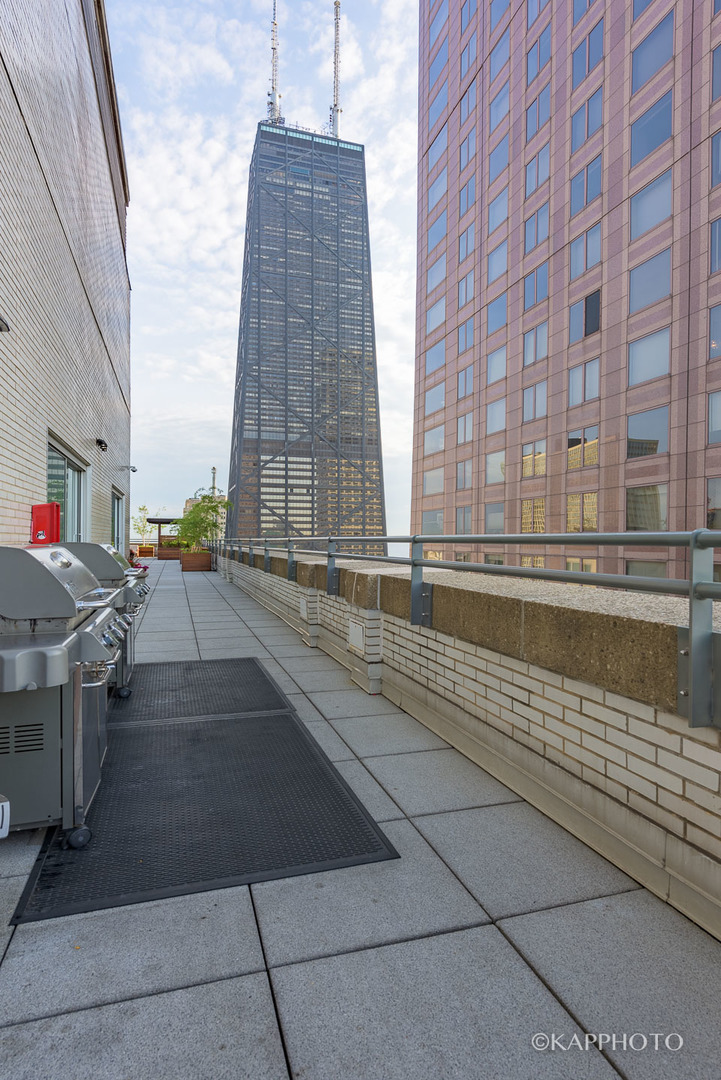 777 North Michigan Avenue Chicago IL 60611
