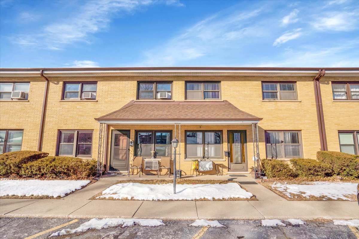 18333 Wentworth Avenue Lansing IL 60438