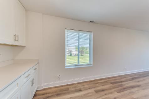 900 Perrie Drive Elk Grove Village IL 60007