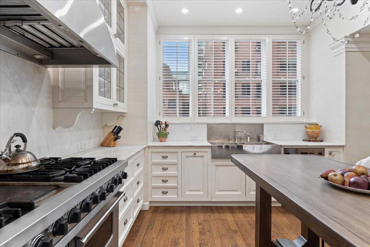 199 East Lake Shore Drive Chicago IL 60611