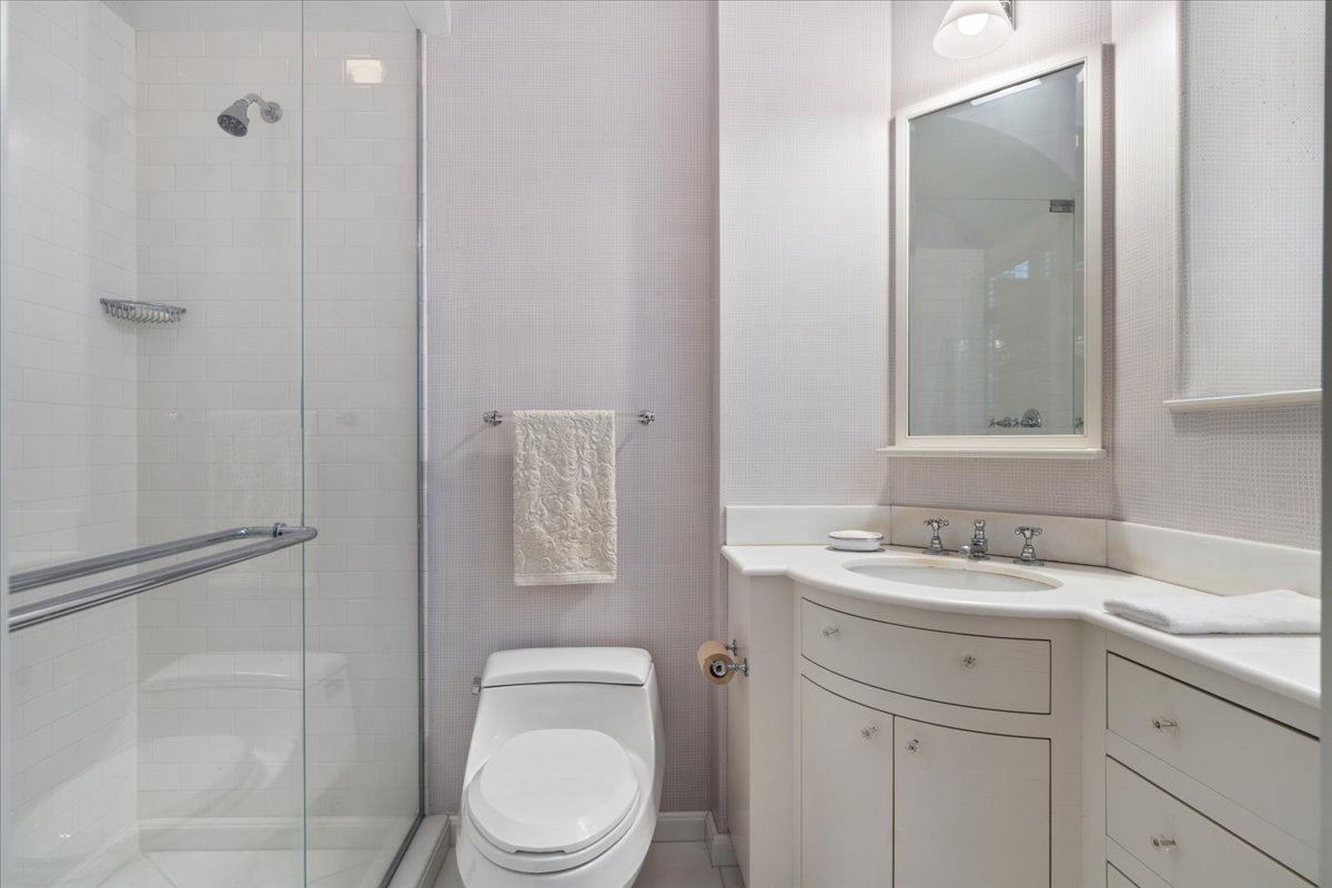 199 East Lake Shore Drive Chicago IL 60611