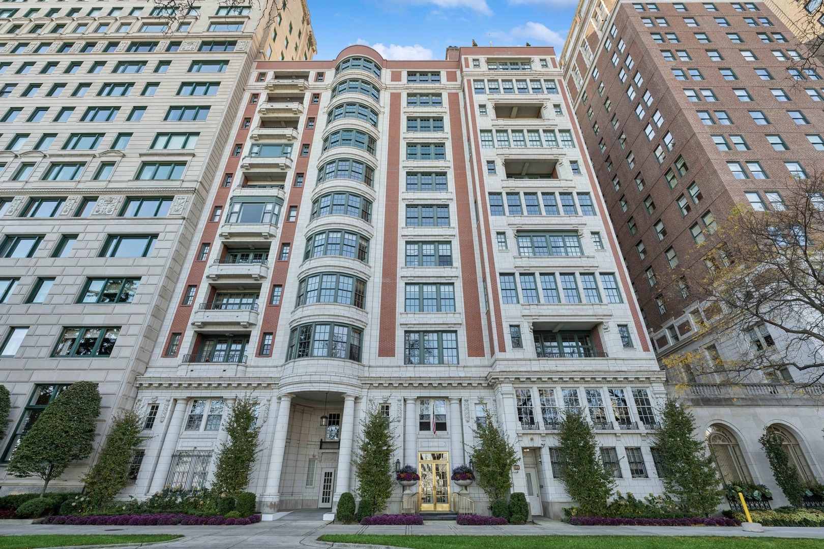 199 East Lake Shore Drive Chicago IL 60611