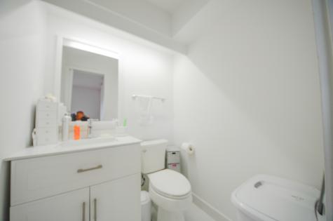 4718 Russett Lane Skokie IL 60076