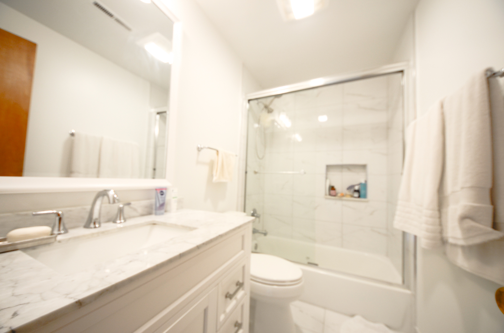 4718 Russett Lane Skokie IL 60076