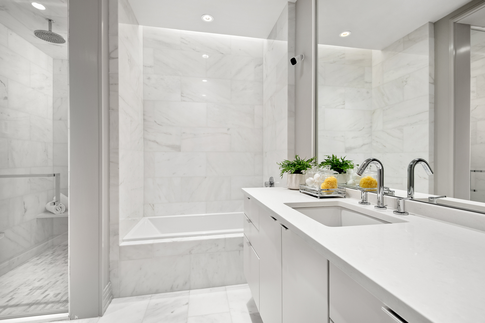 416 West Deming Place Chicago IL 60614