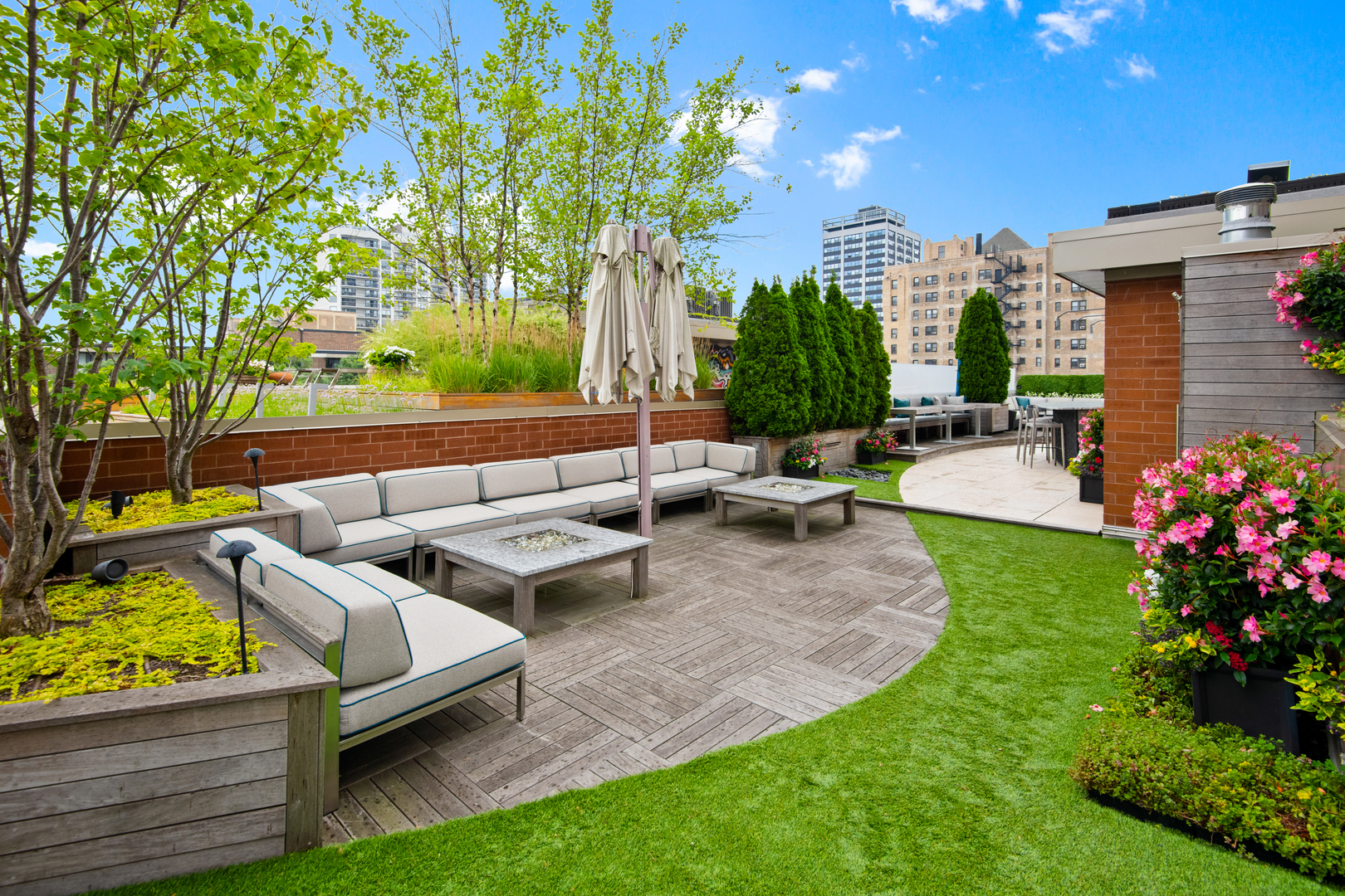 416 West Deming Place Chicago IL 60614