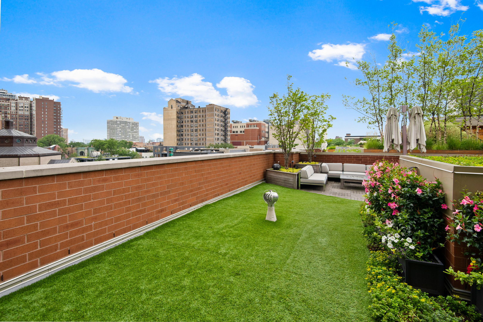 416 West Deming Place Chicago IL 60614