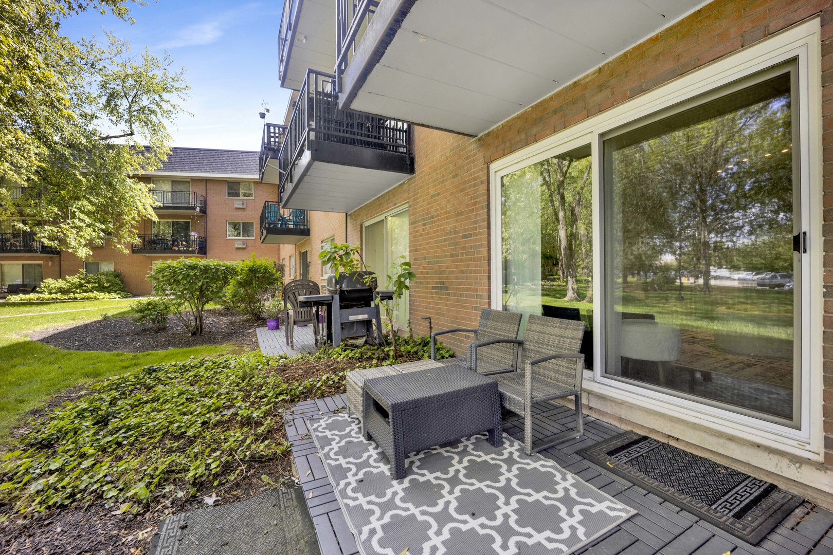 1188 Royal Glen Drive Glen Ellyn IL 60137