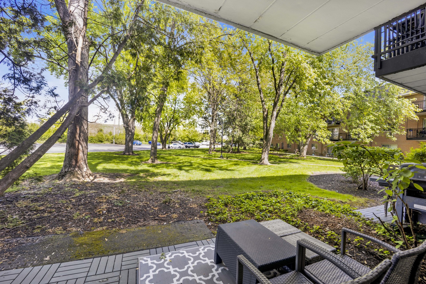 1188 Royal Glen Drive Glen Ellyn IL 60137
