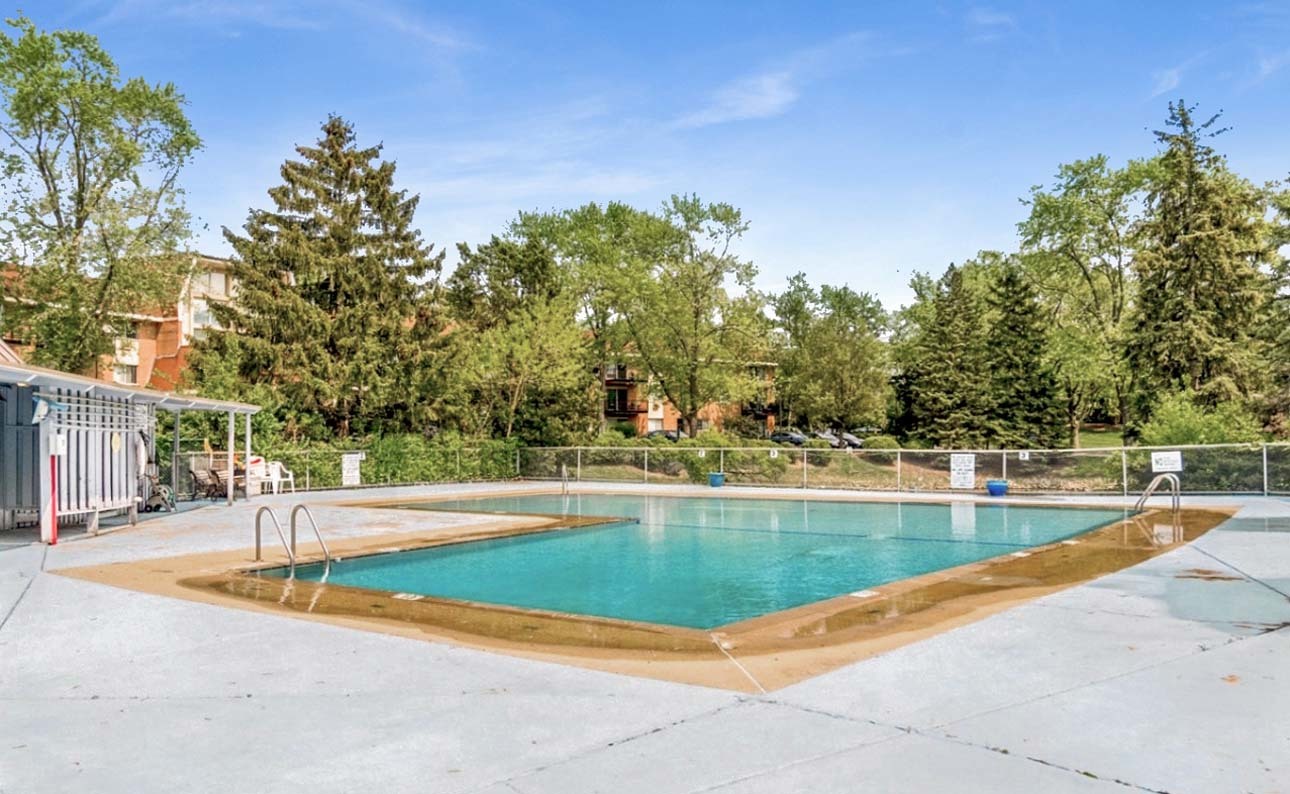 1188 Royal Glen Drive Glen Ellyn IL 60137