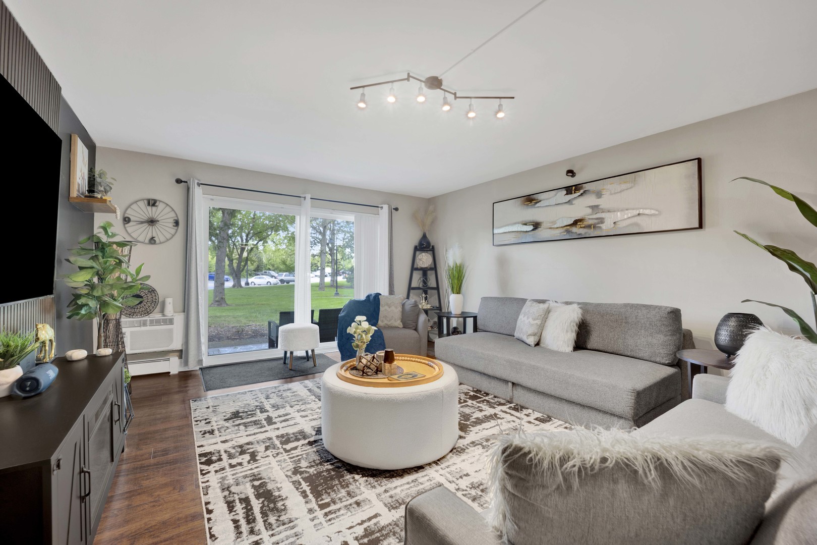 1188 Royal Glen Drive Glen Ellyn IL 60137