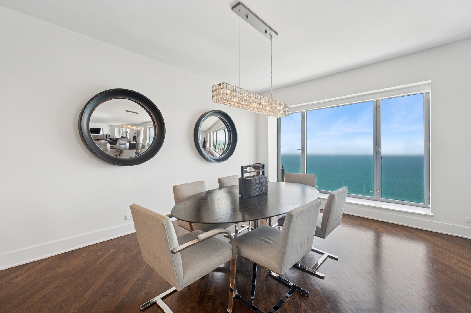 950 North Michigan Avenue Chicago IL 60611