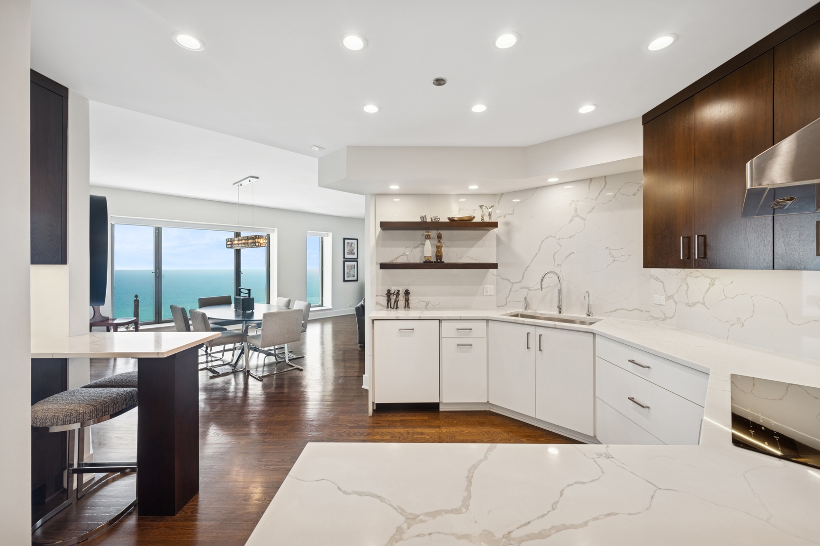 950 North Michigan Avenue Chicago IL 60611