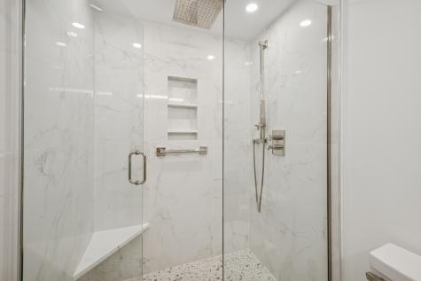 950 North Michigan Avenue Chicago IL 60611
