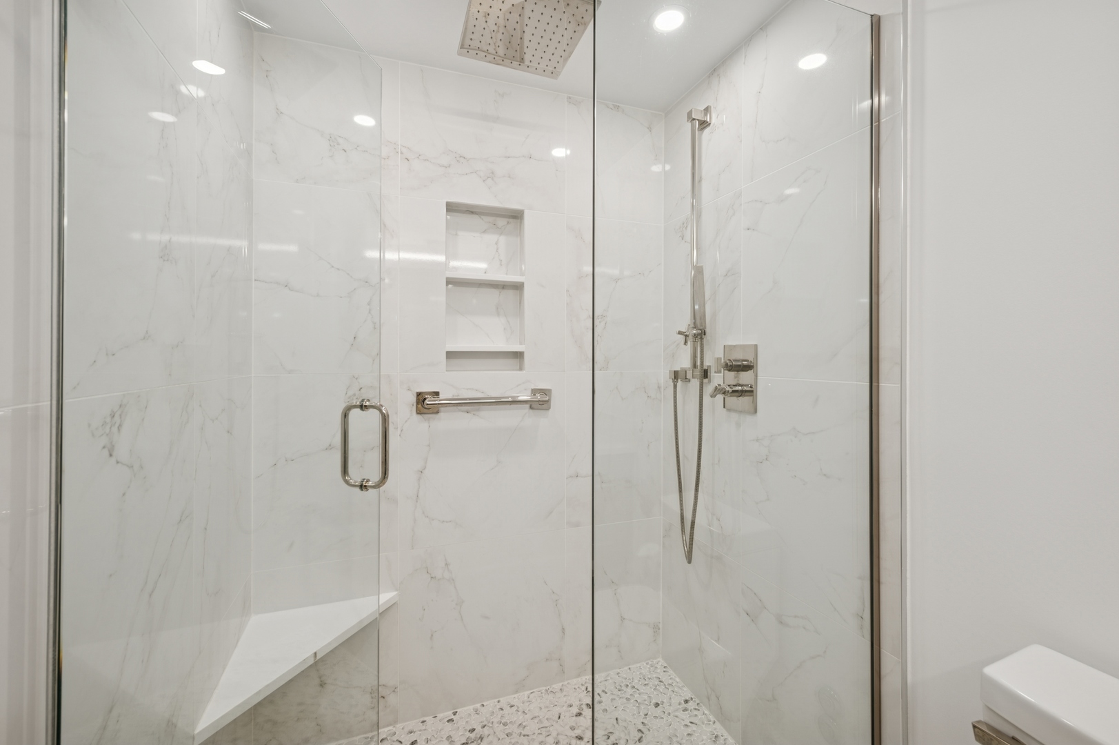 950 North Michigan Avenue Chicago IL 60611