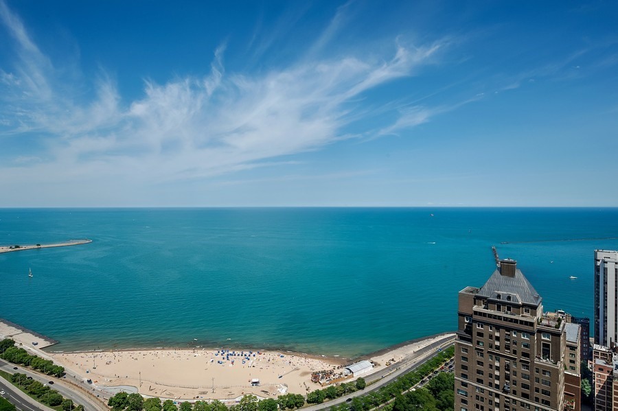 950 North Michigan Avenue Chicago IL 60611