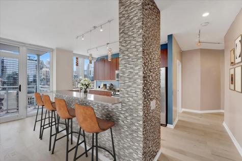 757 North Orleans Street Chicago IL 60654