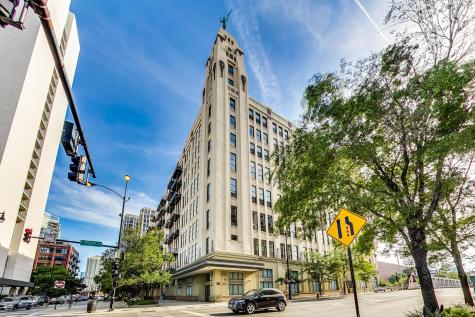 758 North Larrabee Street Chicago IL 60654