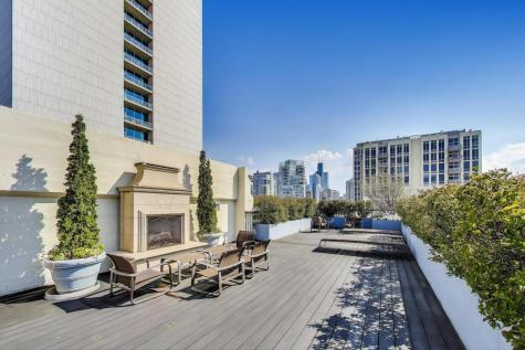 758 North Larrabee Street Chicago IL 60654