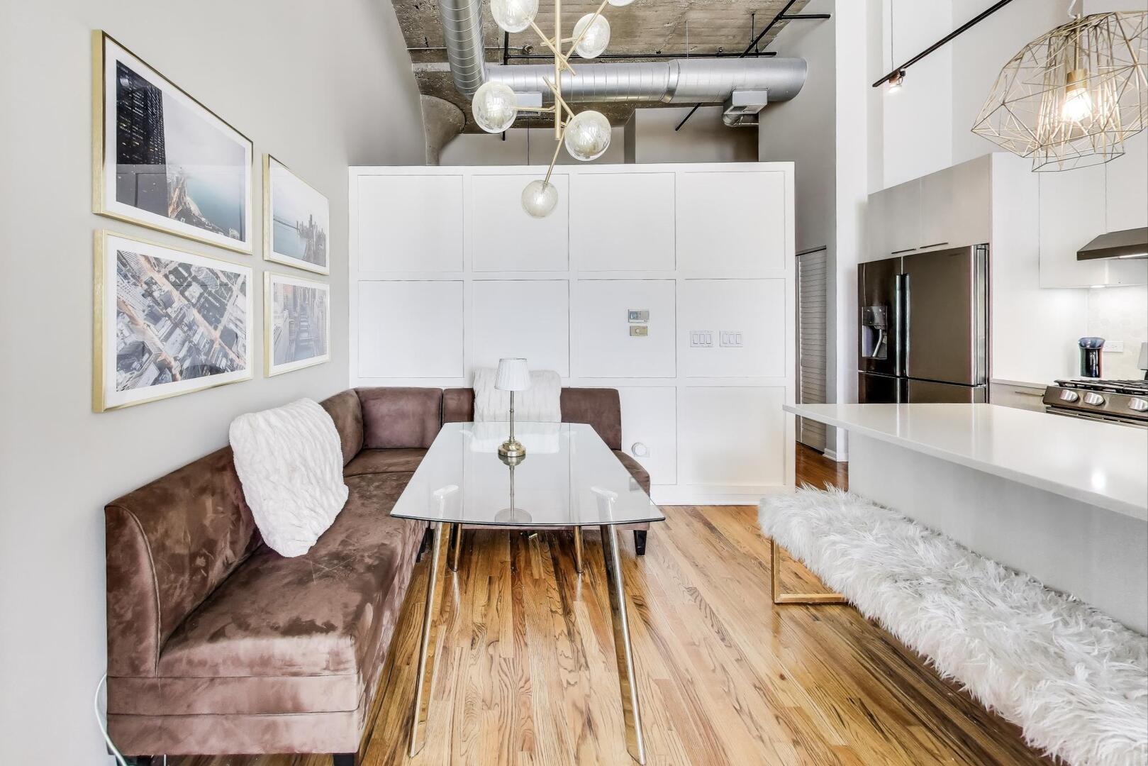 758 North Larrabee Street Chicago IL 60654