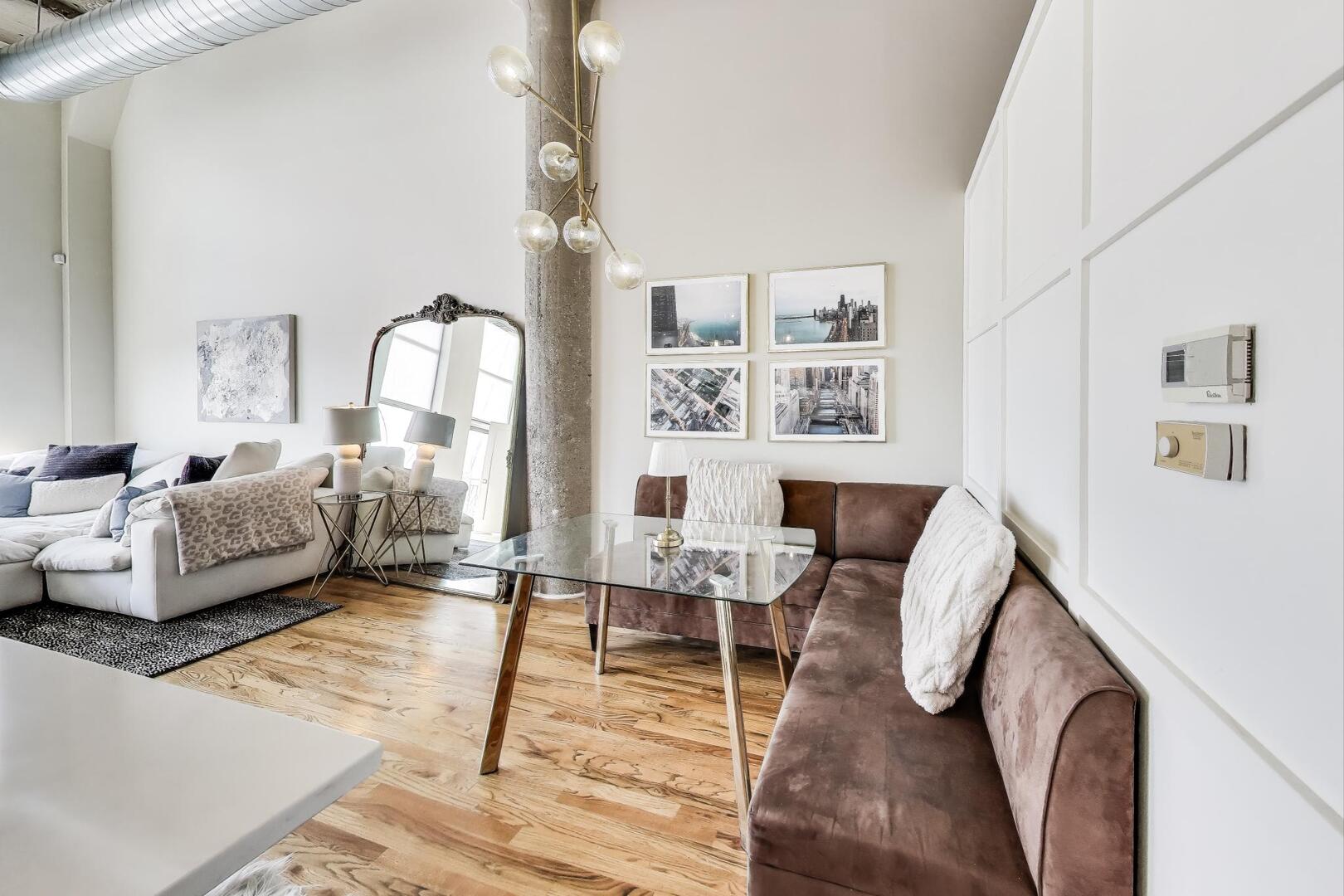 758 North Larrabee Street Chicago IL 60654