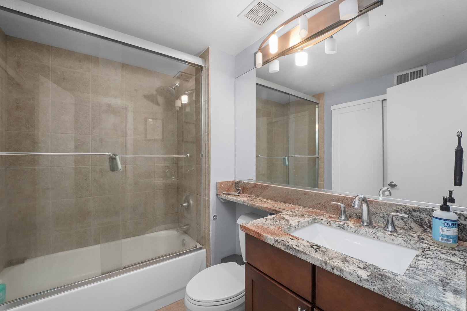 758 North Larrabee Street Chicago IL 60654