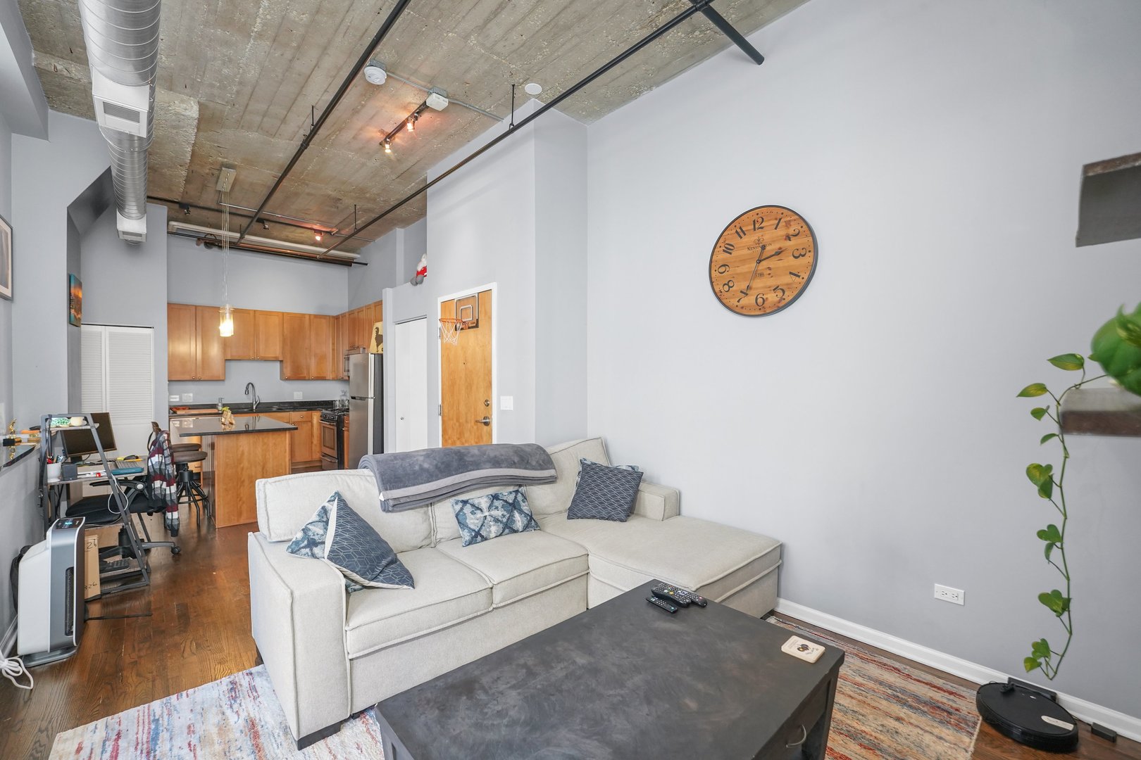 758 North Larrabee Street Chicago IL 60654