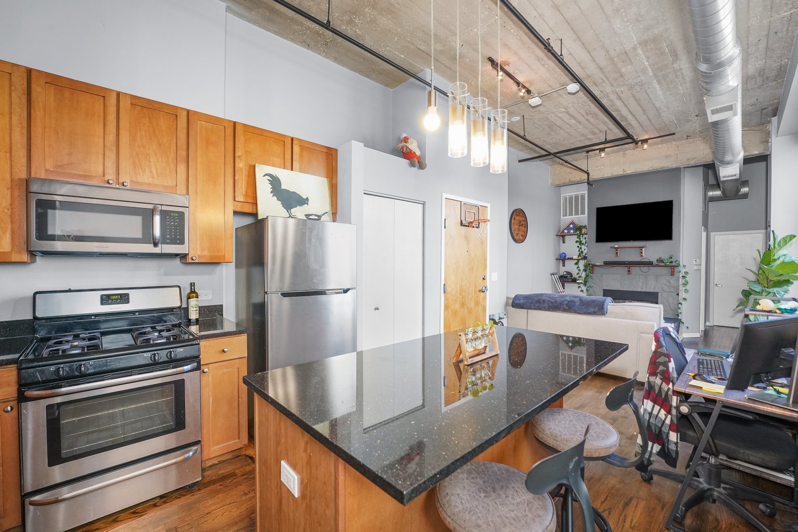 758 North Larrabee Street Chicago IL 60654