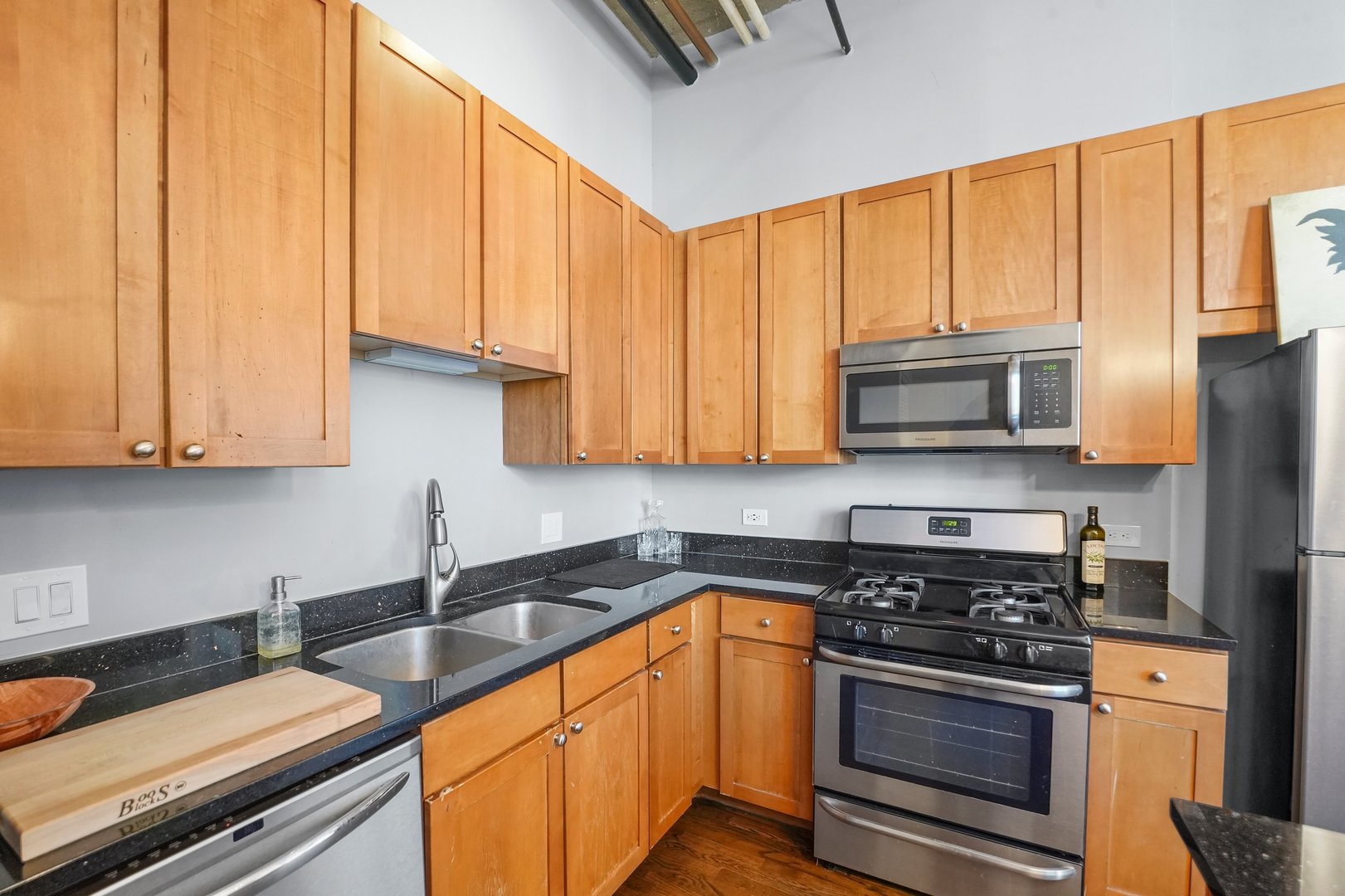 758 North Larrabee Street Chicago IL 60654