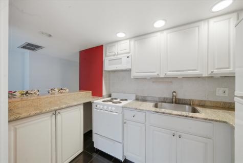 260 East Chestnut Street Chicago IL 60611