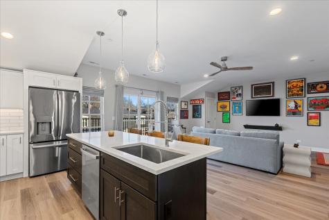 319 South Glendale Avenue Barrington IL 60010