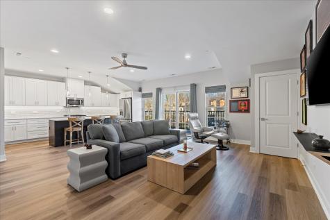 319 South Glendale Avenue Barrington IL 60010