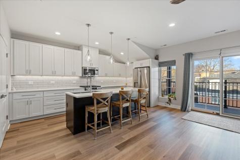 319 South Glendale Avenue Barrington IL 60010