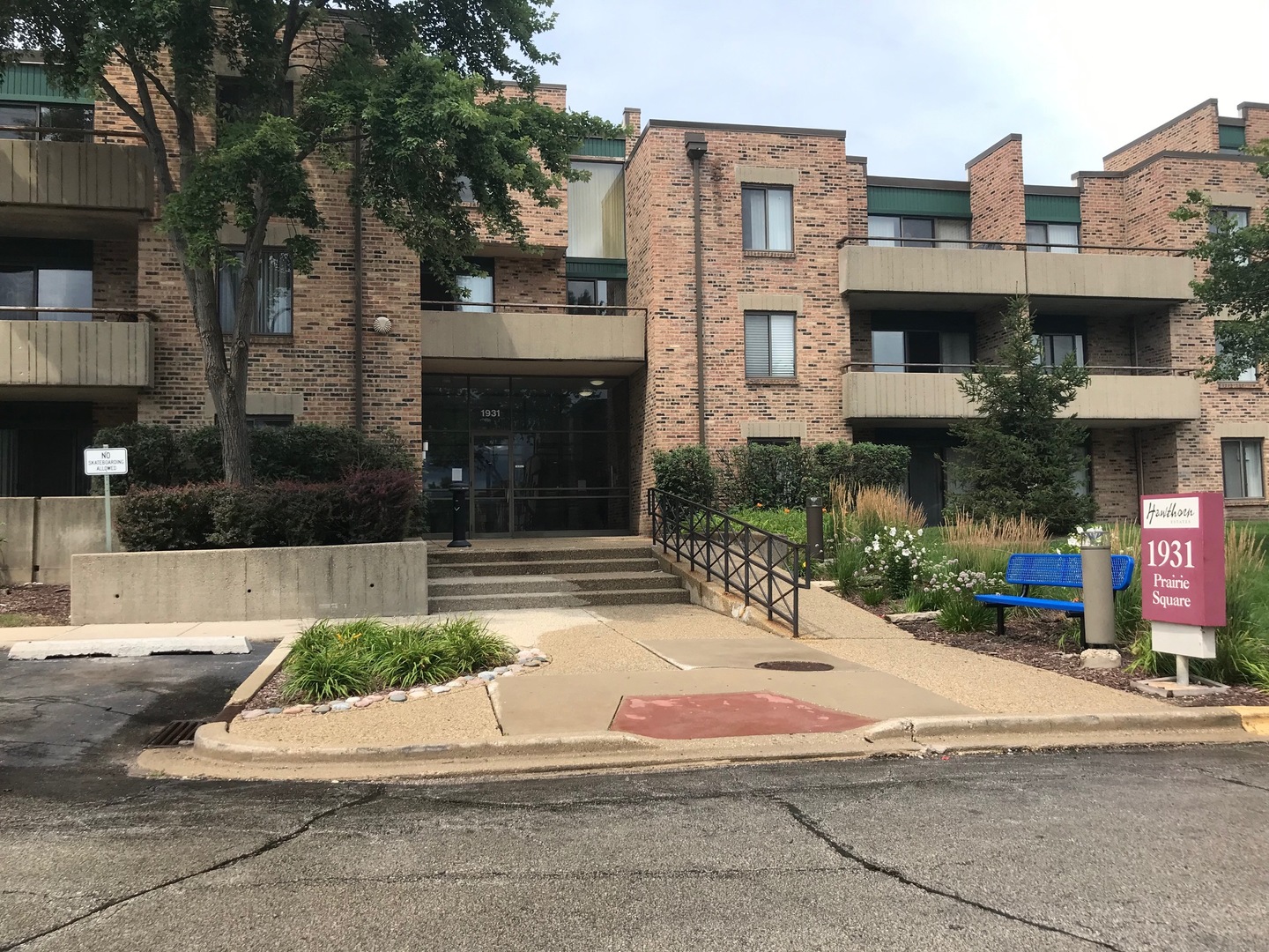 1931 Prairie Square Schaumburg IL 60173