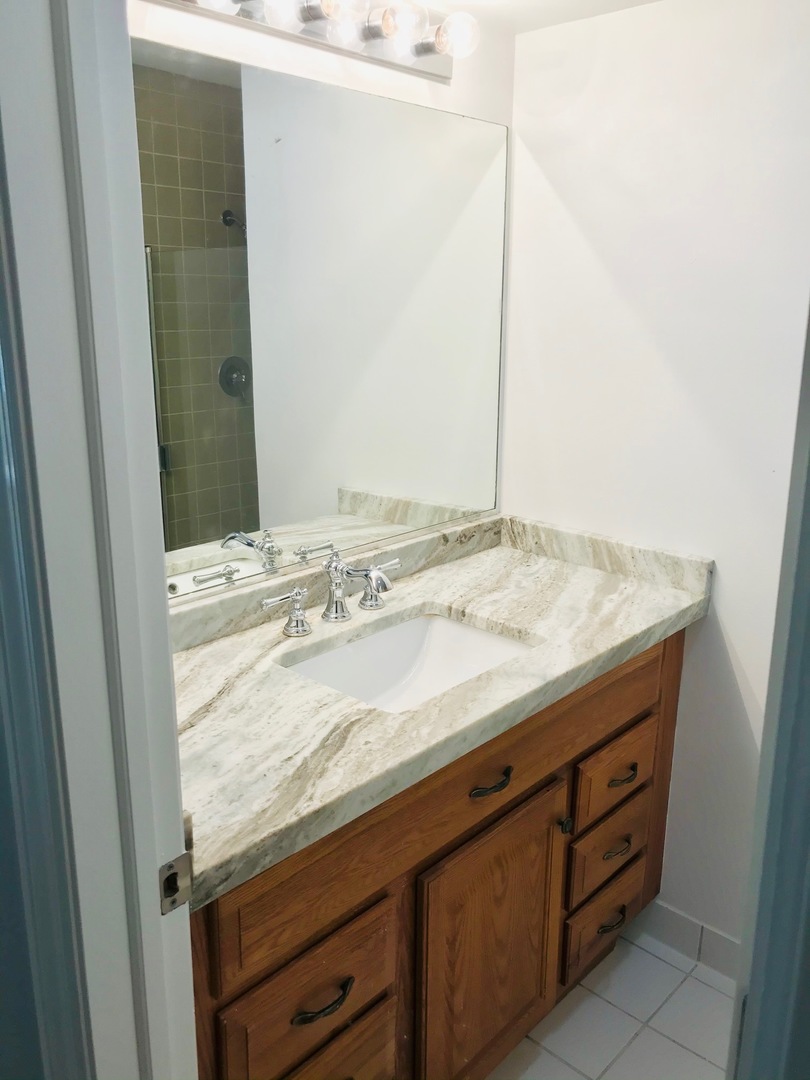 1931 Prairie Square Schaumburg IL 60173