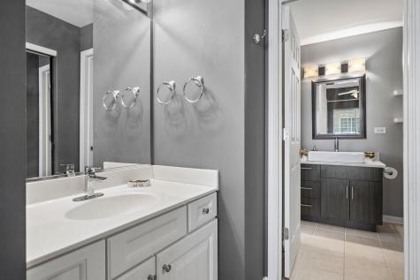 1466 New Haven Drive Cary IL 60013