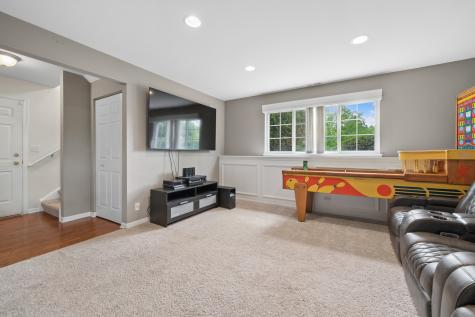 1466 New Haven Drive Cary IL 60013