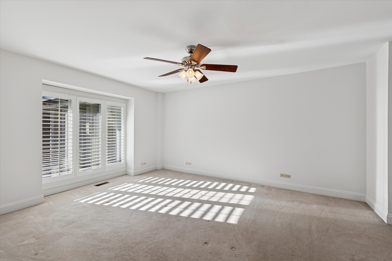 1 Oak Brook Club Drive Oak Brook IL 60523
