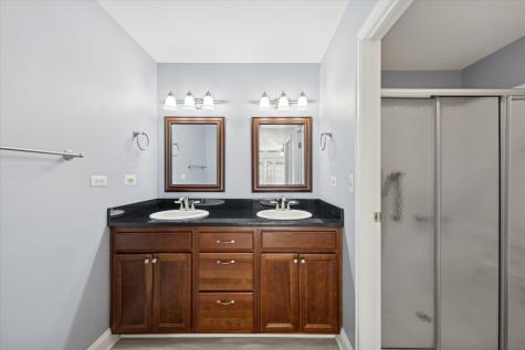 1 Oak Brook Club Drive Oak Brook IL 60523