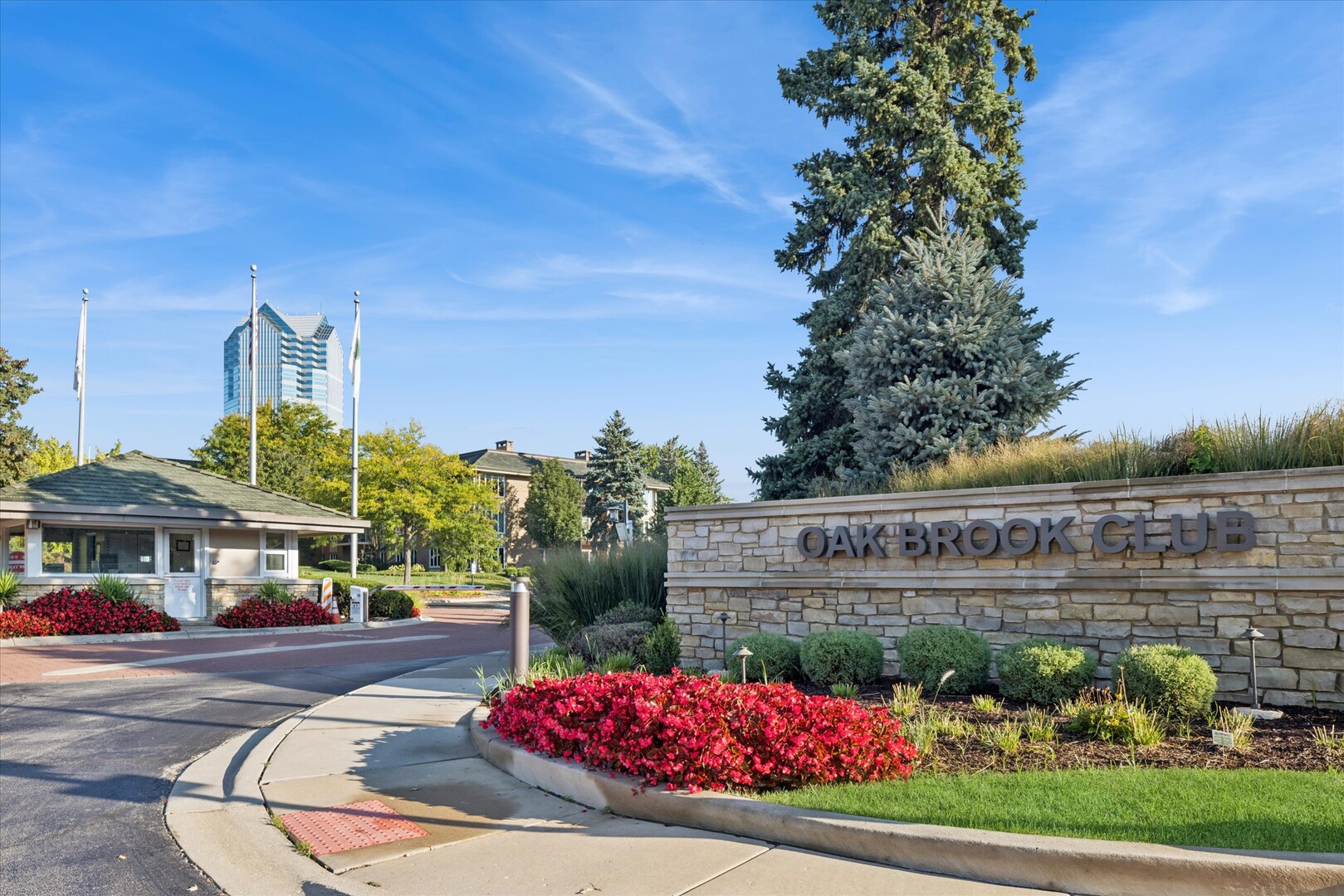 1 Oak Brook Club Drive Oak Brook IL 60523