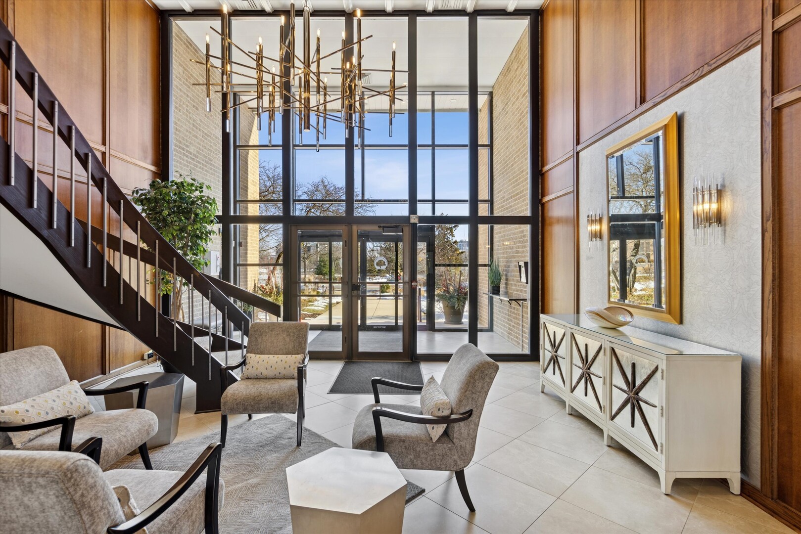 1 Oak Brook Club Drive Oak Brook IL 60523